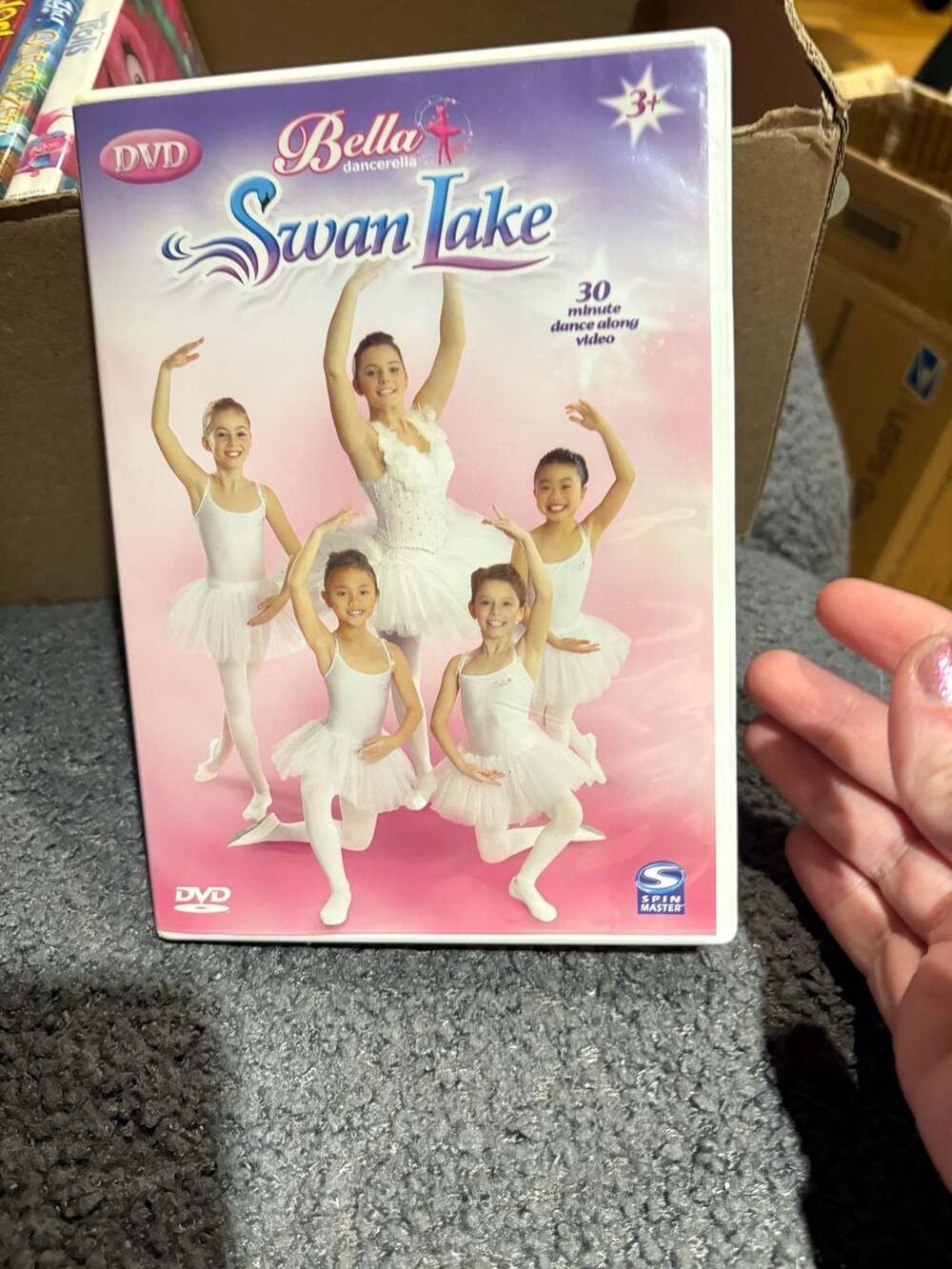Bella Dancerella - Swan Lake : DVD